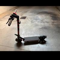 monopattino xiaomi 4 lite