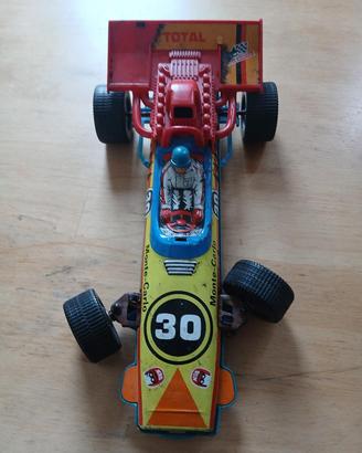 MACCHINA FORMULA 1 IN LATTA E PLASTICA 27 CM VINTA