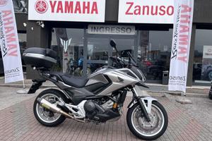 Honda NC 750 DTC cambio automatico