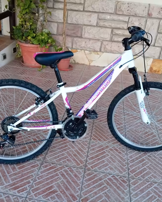 Bicicletta Myland active 24"  bambini  in garanz 