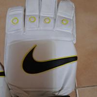 guanti Nike taglia 10 da portiere