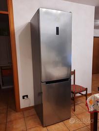 Frigorifero combinato Indesit