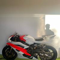 Yamaha R6 da pista