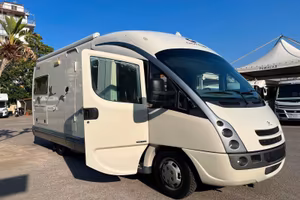 Giottiline Graal W800 Iveco 35c18 '2011