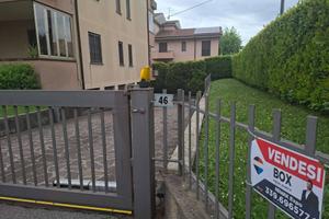 Box / Garage di 17 m² a Calusco d'Adda