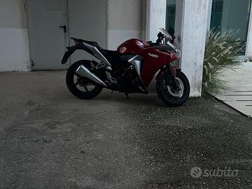 Honda CBR 250