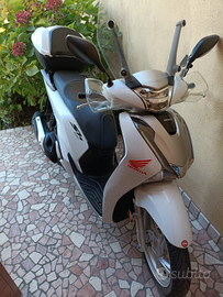 Scooter Honda sh 125