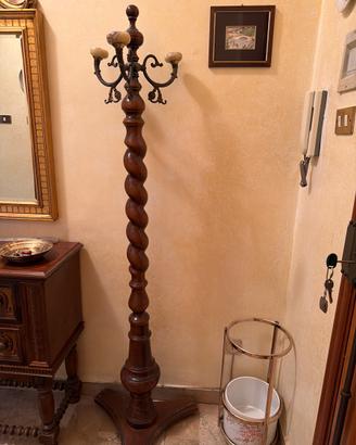 Attaccapanni in legno