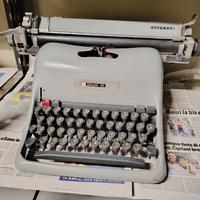 MACCHINA SCRIVERE VINTAGE OLIVETTI