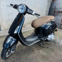 Piaggio Vespa 50 Primavera - 2017