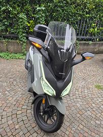 HONDA FORZA 350