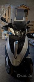 Piaggio MP3 300 Yourban  bauletto 