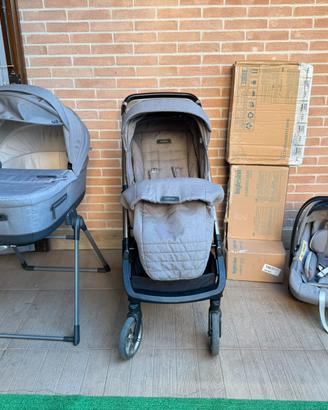 Trio Inglesina Aptica 2022