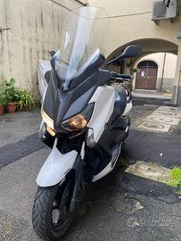 Yamaha X-Max 250 - 2017