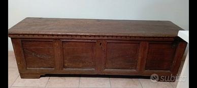 Cassapanca in noce fine 700
