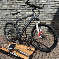 MTB TREK 4500 Disc con forcella RockShox RECON GOL