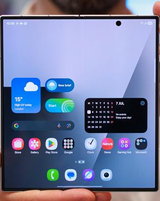 Samsung Z Fold 7  1 TB / 16 ram