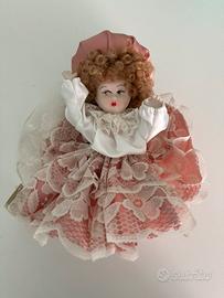 Bambola di porcellana