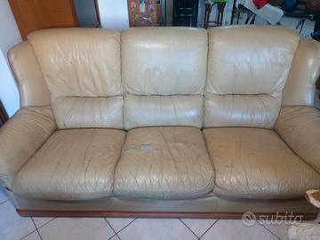 Divano in pelle con letto incorporato