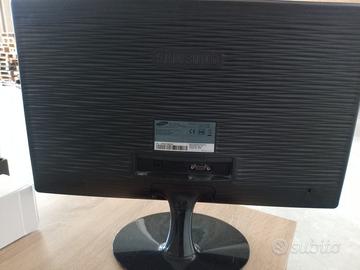 Monitor Samsung Modello S22D300NY