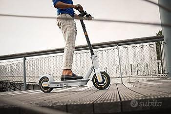 Monopattino Ninebot KickScooter MaxG30LE II