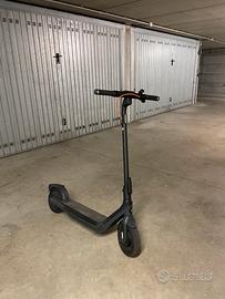 Monopattino ninebot es2