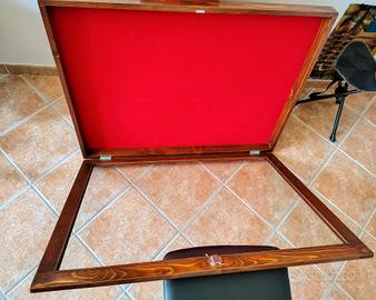 Vetrinetta/teca in legno con copertura in vetro