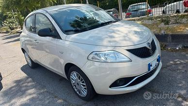 Lancia Ypsilon 1.2 69 CV 5 porte GPL Ecochic Silve