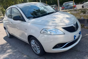 Lancia Ypsilon 1.2 69 CV 5 porte GPL Ecochic Silve