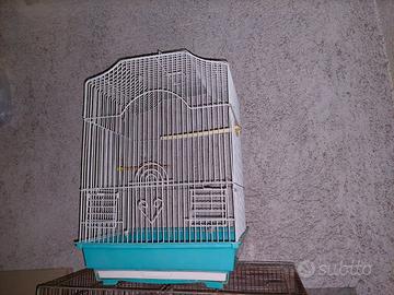 Piccola gabbia per uccelli