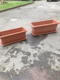 Due fioriere 100x45 in plastica
