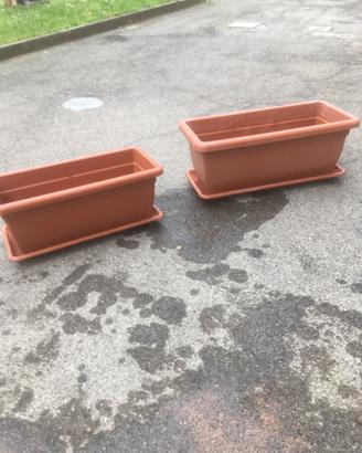 Due fioriere 100x45 in plastica