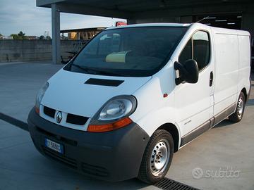 RENAULT TRAFIC dci 100 del 2005