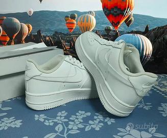 Nike Air Force 1 07 Classic Low-Top, Bianco / 43