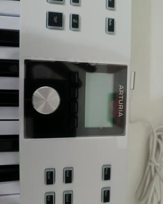 arturia  essntial 49 