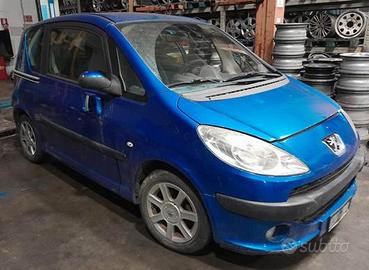 RICAMBI Peugeot 1007 1.4td anno 2006 DA560