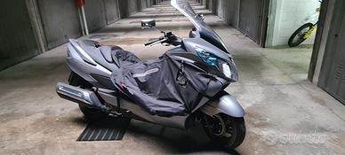 Suzuky Burgman AN 400 2015 KM 8.000 come nuovo 