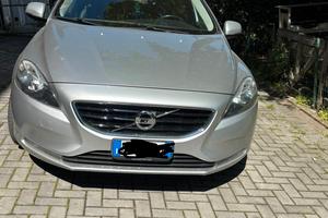 Volvo V40 D2