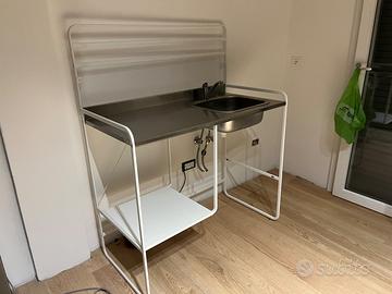 Struttura con lavello Ikea