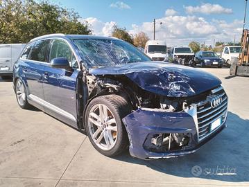 Audi Q7 50 3.0 TDI quattro S-Line 7 posti - SINIST