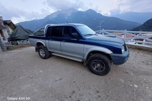 Mitsubishi  l200