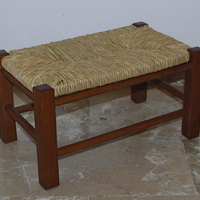 poggiapiedi legno paglia impagliato