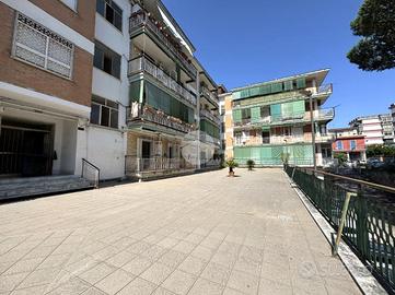 3 LOCALI A NAPOLI