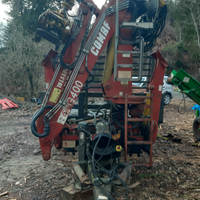 Rimorchio agricolo con gru forestale