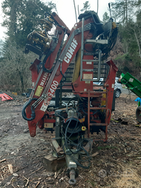Rimorchio agricolo con gru forestale