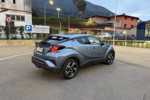 Toyota  CHR 1.8 