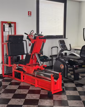 Leg Press orizzontale motorizzata TechnoGym