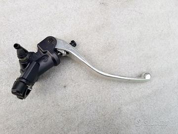 POMPA FRENO ORIGINALE YAMAHA R1 2004 al 2008