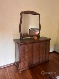 Camera da letto in stile classico