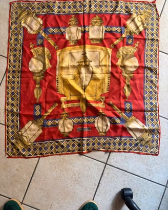 2 Foulard Hermès